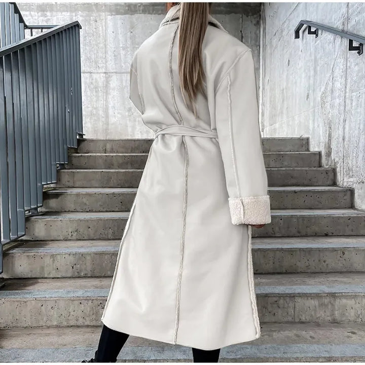 Hina | Elegant Lang Læderjakke med Pelskrave